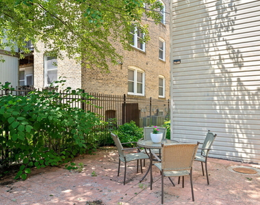 1949 W Leland Avenue - Photo Thumbnail 12