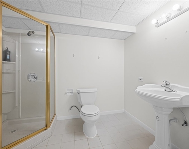 2421 Madiera Court - Photo Thumbnail 34