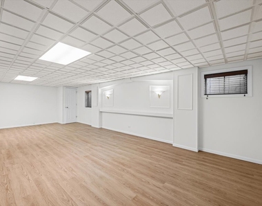 2421 Madiera Court - Photo Thumbnail 29