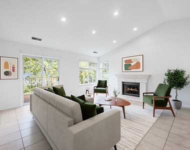 2421 Madiera Court - Photo Thumbnail 7