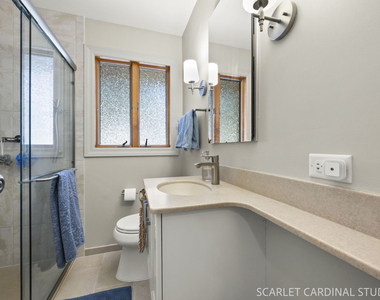 363 Marion Avenue - Photo Thumbnail 11