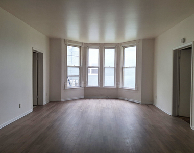 214 S Bloomington Street - Photo Thumbnail 2