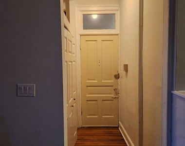 1156 W Grand Avenue - Photo Thumbnail 4