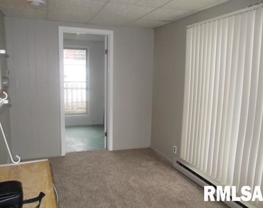 950 40th Street - Photo Thumbnail 10