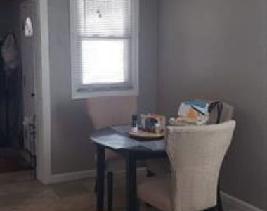 950 40th Street - Photo Thumbnail 9