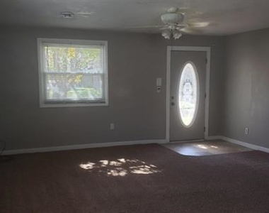 950 40th Street - Photo Thumbnail 5