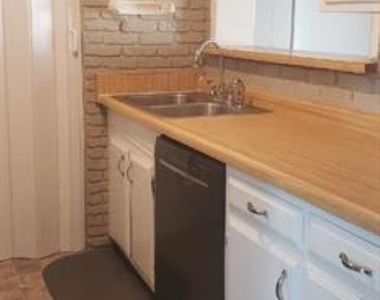 950 40th Street - Photo Thumbnail 8