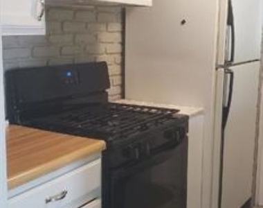 950 40th Street - Photo Thumbnail 7