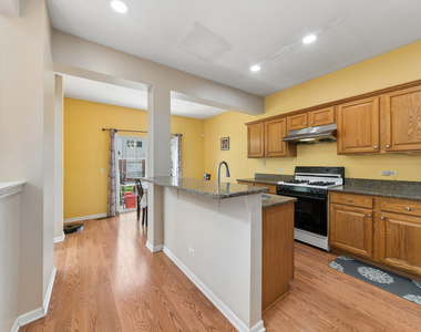122 Bay Drive - Photo Thumbnail 3