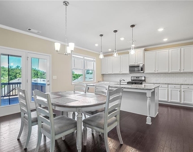 3204 Ivy Farm Path - Photo Thumbnail 14