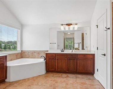 5811 Kendrix Ridge Drive - Photo Thumbnail 38