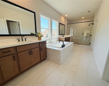 2450 Colliers Lane - Photo Thumbnail 46