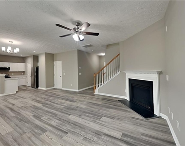 1517 Briarfield Way - Photo Thumbnail 3