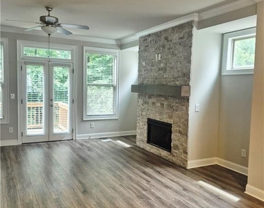 6596 Marlowe Glen Way - Photo Thumbnail 8