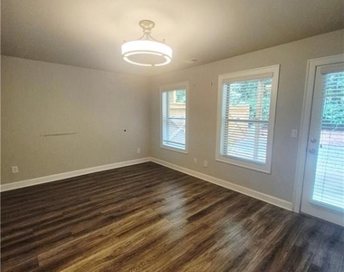 6596 Marlowe Glen Way - Photo Thumbnail 2