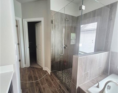 6596 Marlowe Glen Way - Photo Thumbnail 16