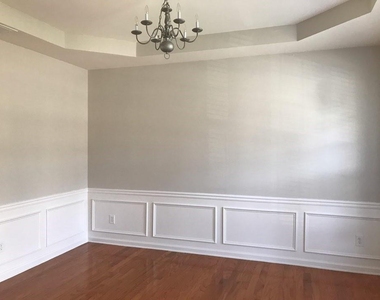 8930 Ruel Lane - Photo Thumbnail 1