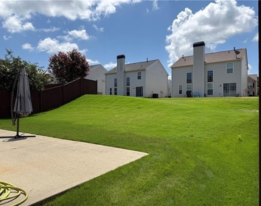 8930 Ruel Lane - Photo Thumbnail 15