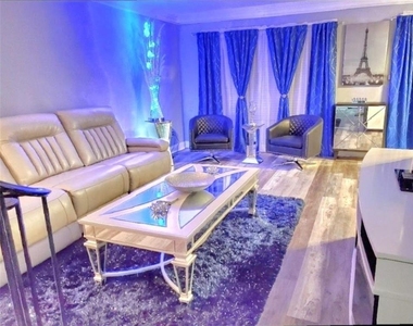 6980 Roswell Road - Photo Thumbnail 4