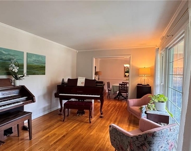 3082 Greenbrook Way Ne - Photo Thumbnail 1
