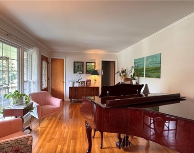 3082 Greenbrook Way Ne - Photo Thumbnail 2