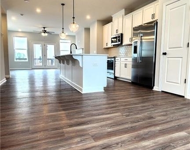 800 Cameron Trail - Photo Thumbnail 26
