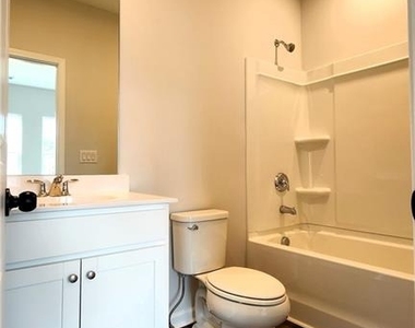 800 Cameron Trail - Photo Thumbnail 33