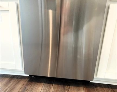 800 Cameron Trail - Photo Thumbnail 23
