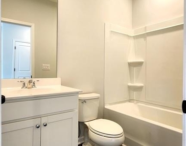 800 Cameron Trail - Photo Thumbnail 6