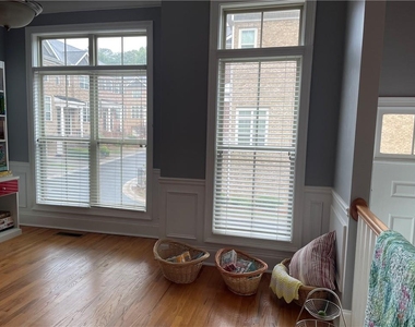 1581 Mosaic Way - Photo Thumbnail 14
