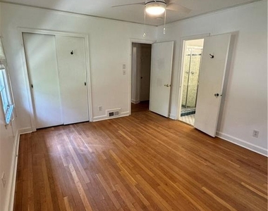 564 Wimbledon Road Ne - Photo Thumbnail 10