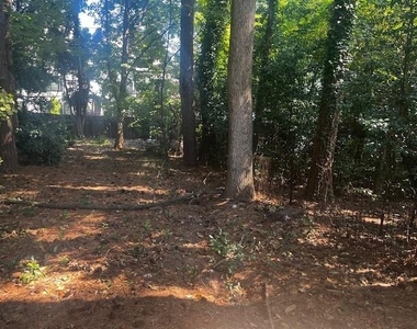 564 Wimbledon Road Ne - Photo Thumbnail 16