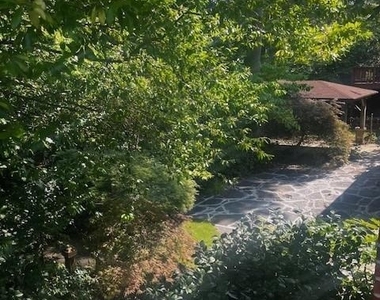 564 Wimbledon Road Ne - Photo Thumbnail 17