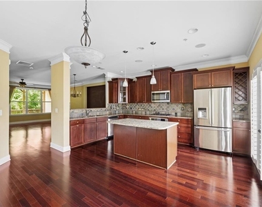 6153 Indian Wood Circle Se - Photo Thumbnail 5