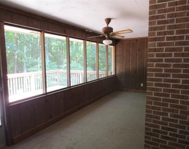220 Lantern Ridge Court - Photo Thumbnail 5