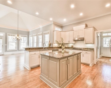 2674 Nutwood Trace - Photo Thumbnail 10