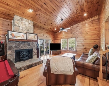 6340 Reives Road - Photo Thumbnail 4