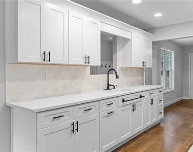141 Poplar Way - Photo Thumbnail 15