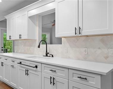 141 Poplar Way - Photo Thumbnail 19