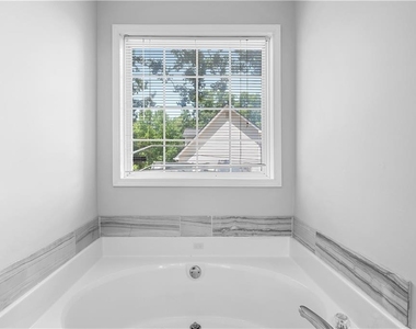 141 Poplar Way - Photo Thumbnail 34