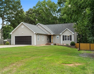 141 Poplar Way - Photo Thumbnail 3