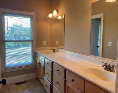 6030 Matt Highway - Photo Thumbnail 29