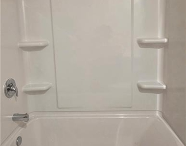 3370 Greyton Drive - Photo Thumbnail 12