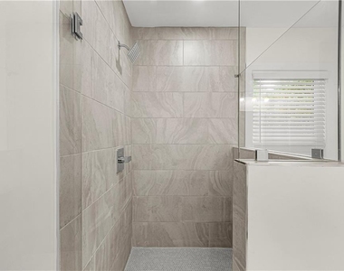 5383 Tilly Mill Road - Photo Thumbnail 17