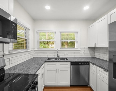 5383 Tilly Mill Road - Photo Thumbnail 11