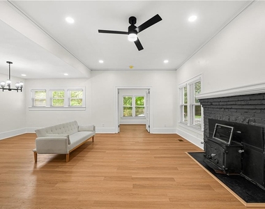 5383 Tilly Mill Road - Photo Thumbnail 7
