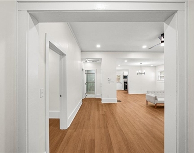 5383 Tilly Mill Road - Photo Thumbnail 14