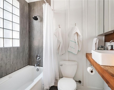 426 9th Street Ne - Photo Thumbnail 21