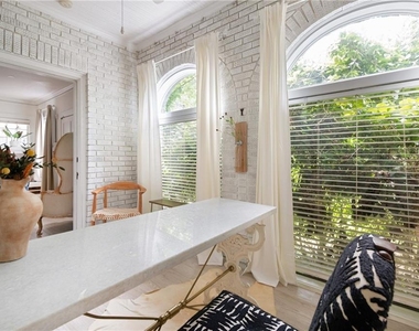 426 9th Street Ne - Photo Thumbnail 16