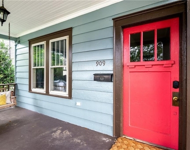 909 Austin Avenue Ne - Photo Thumbnail 29